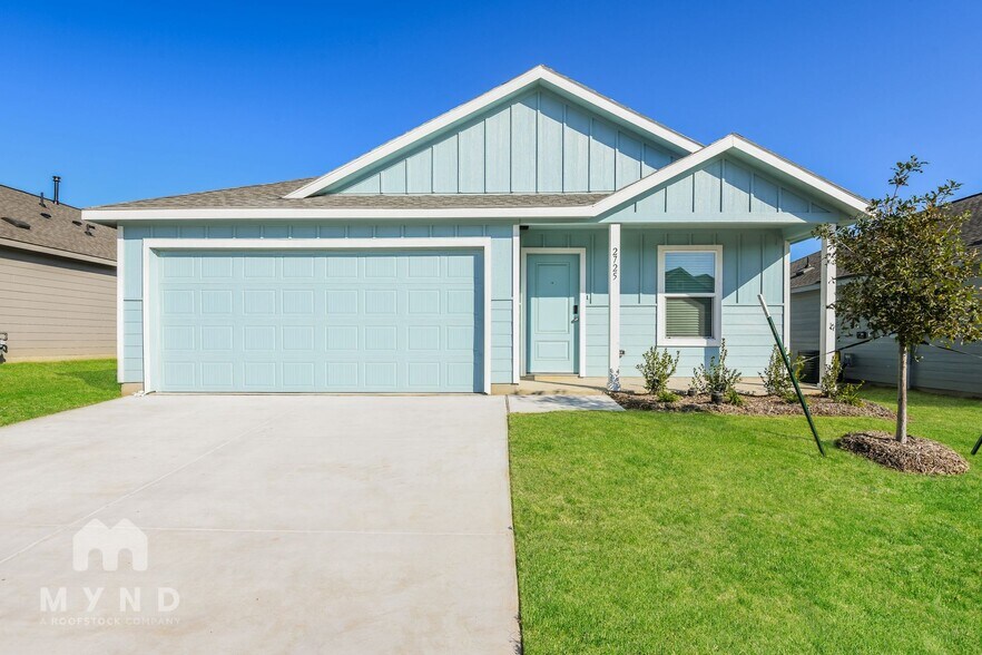 Primary Photo - 2725 Ctr Crk Ln