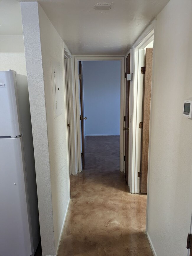 Building Photo - 1515 E Hedrick Dr