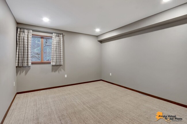 Building Photo - 4044 North Point Drive
