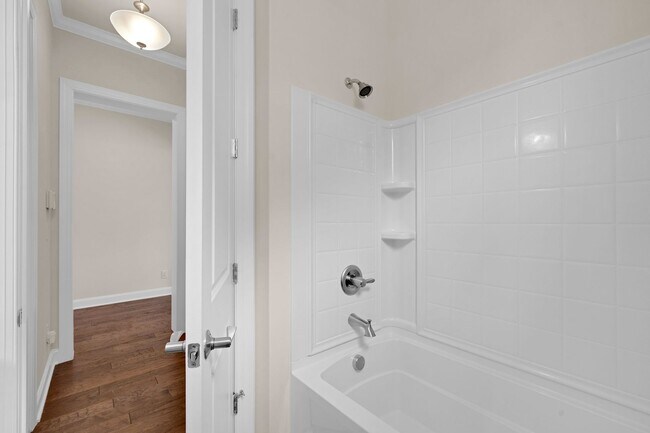 Building Photo - Light, bright, and move-in ready home in the highly sought-after Trilogy at Lake Norman community...