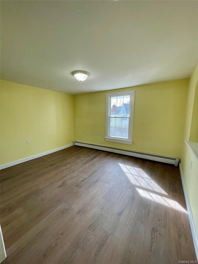 Building Photo - 44 E Market St