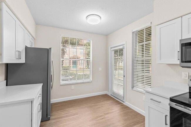 Building Photo - 1609 Belmont Pl