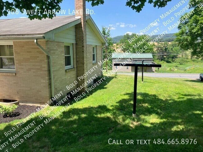 Building Photo - 106 Sweet Arrow Lake Rd