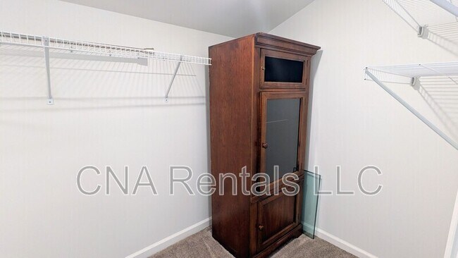 Building Photo - 3290 Forest Creek Dr SW