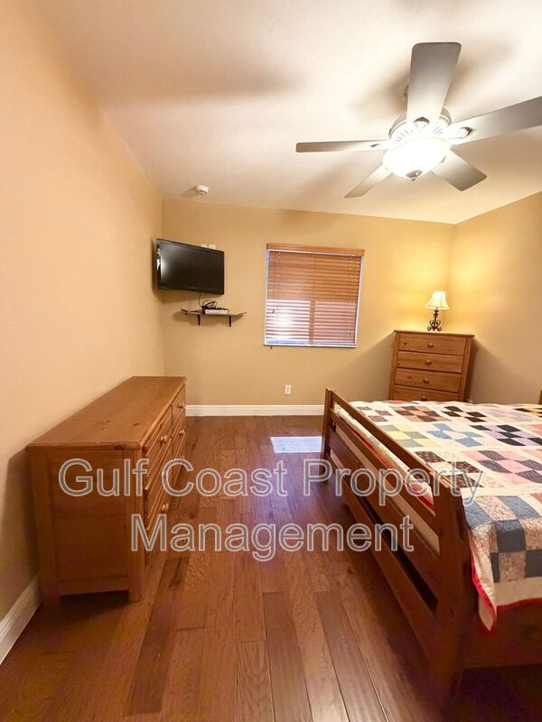 Building Photo - 17560 Brickstone Loop