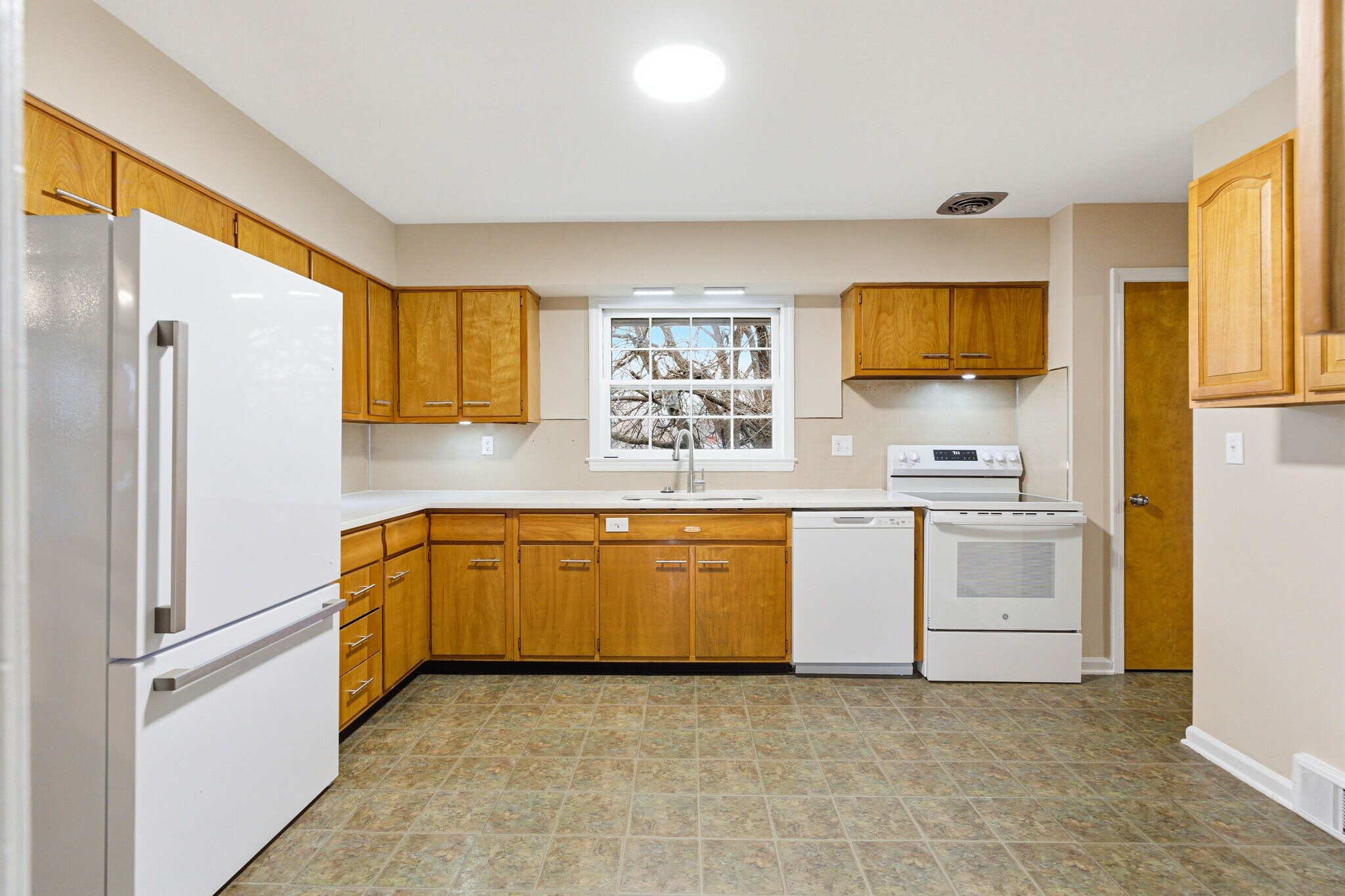 Building Photo - 925 Ashland Ave