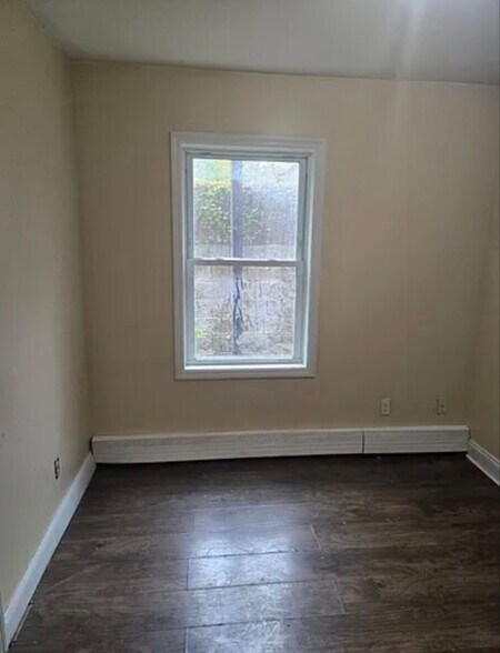 Building Photo - 7 Jones St