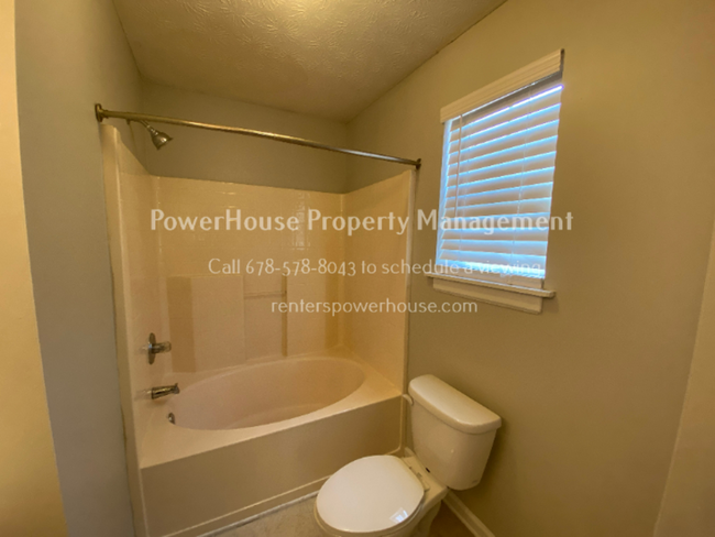 Building Photo - 217 Farmville Ct