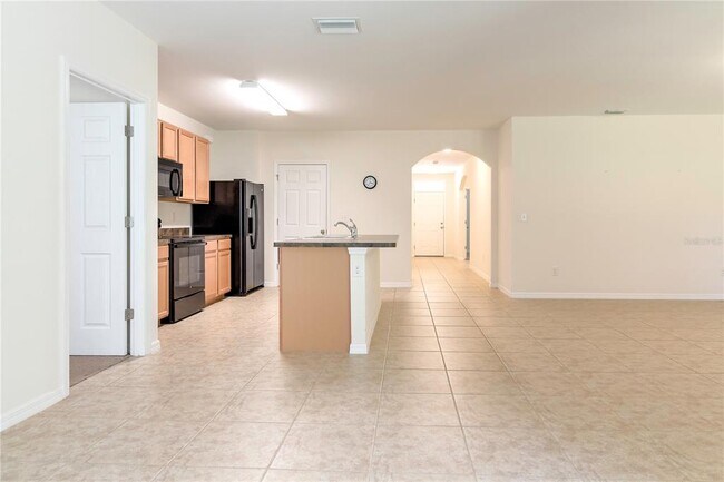 Building Photo - 14343 Overlook Ave