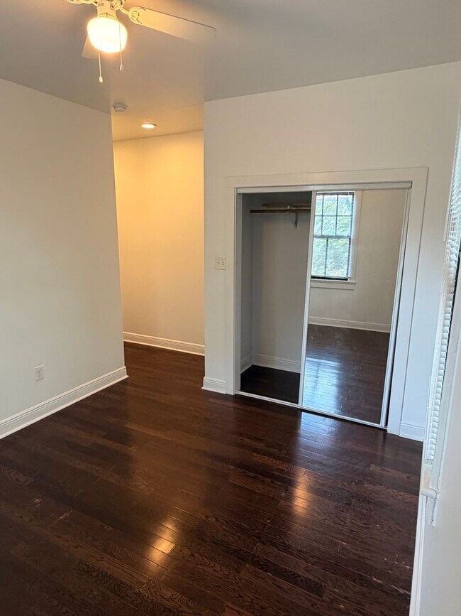 Building Photo - Spacious 2BD/2BA on Poland in Bywater