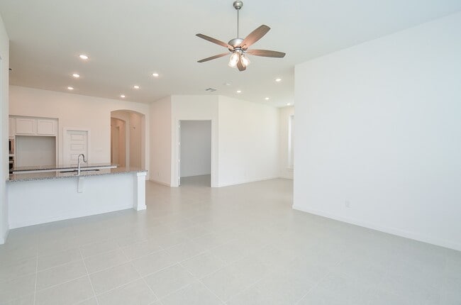 Building Photo - 23719 Sweeny Vly Dr