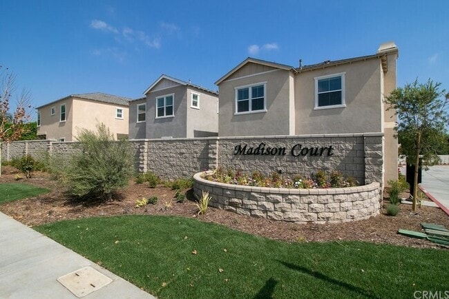 Building Photo - Modern Two-Story Home with Private Backyar...