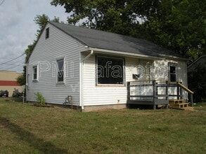 Building Photo - 2300 N 18th St
