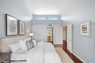 Building Photo - 230 Lille Ln