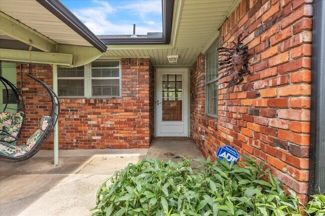 Building Photo - 2037 NW 47th St