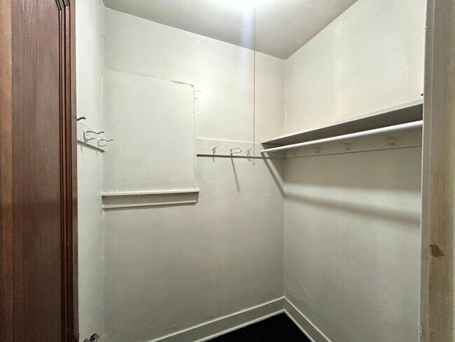 Building Photo - Maffett 2532/2534