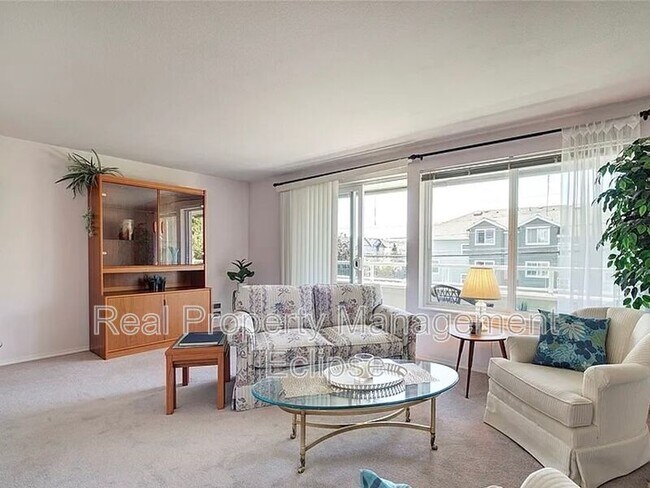 Building Photo - 2448 NW 59th St