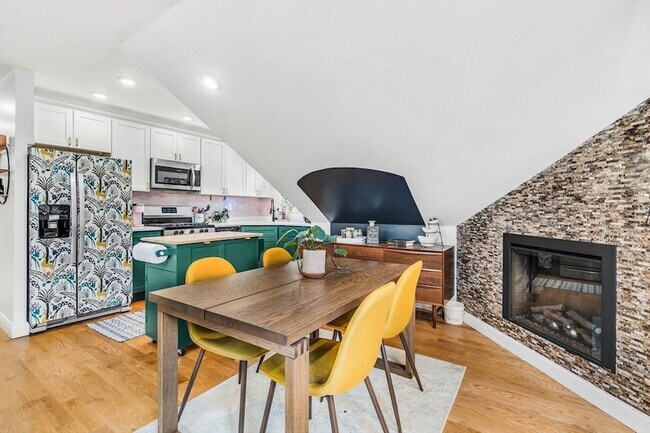 Building Photo - 1-3 Howard Place Unit 3