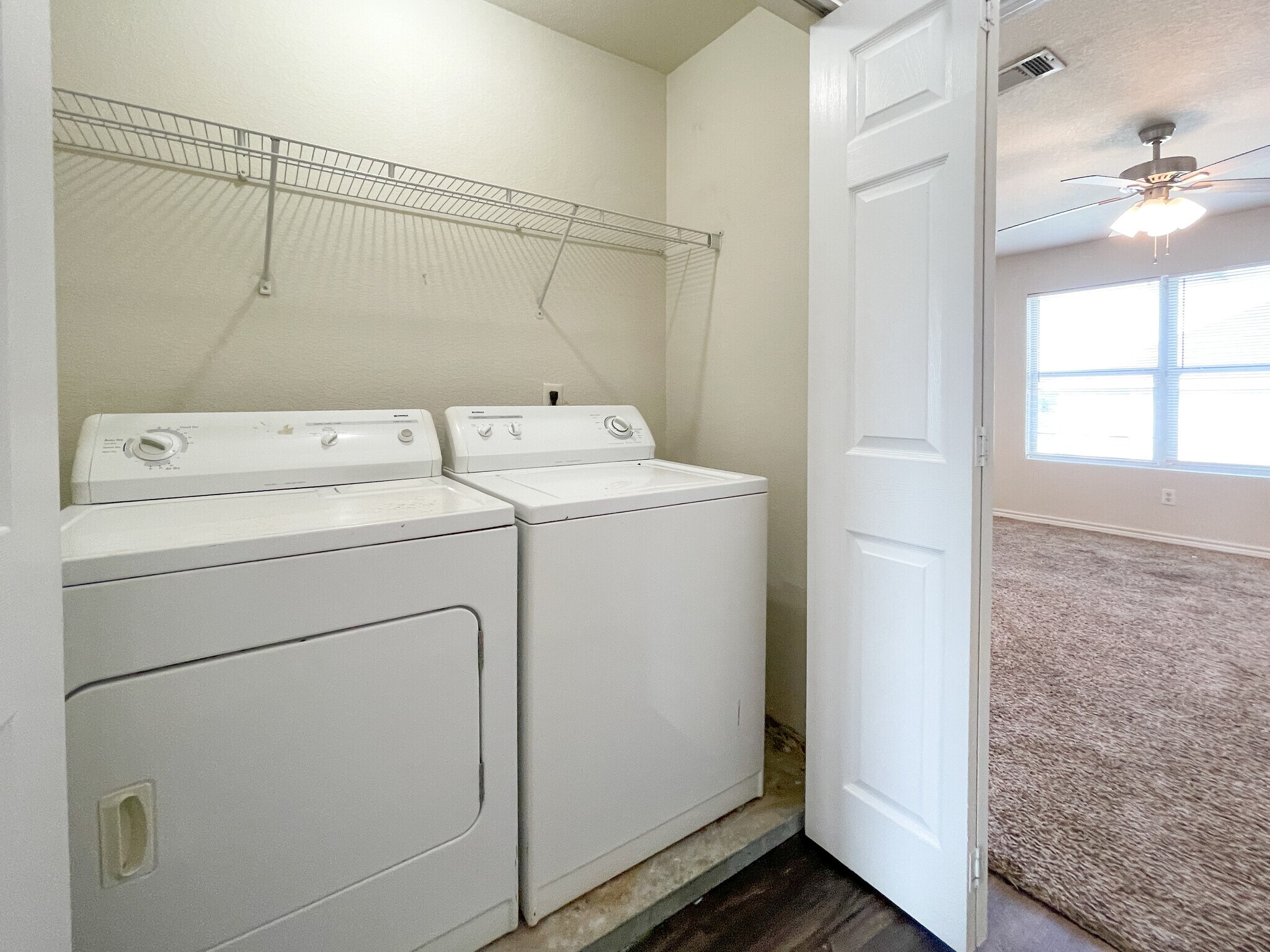 Building Photo - 309 Gurley Ln