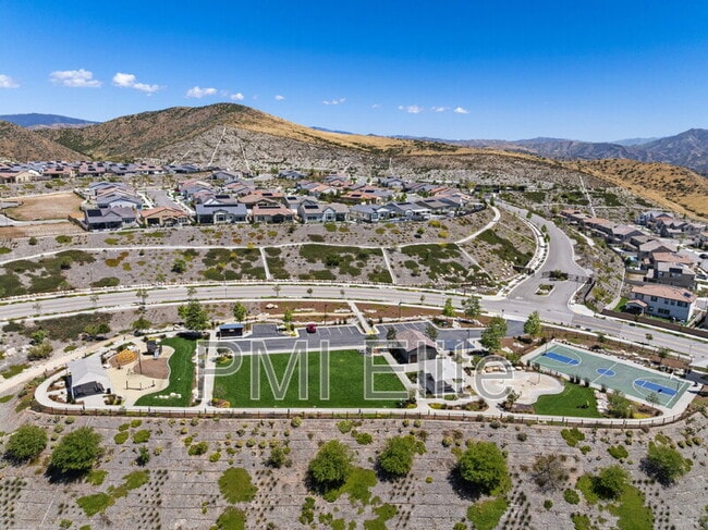 Building Photo - 28657 Windbreak Tr