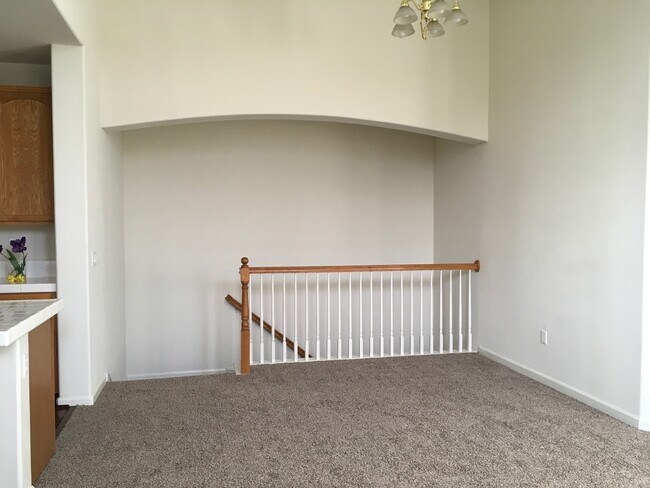 Building Photo - Beautiful Condo Community 2Beds 2Bath Convenient Location!