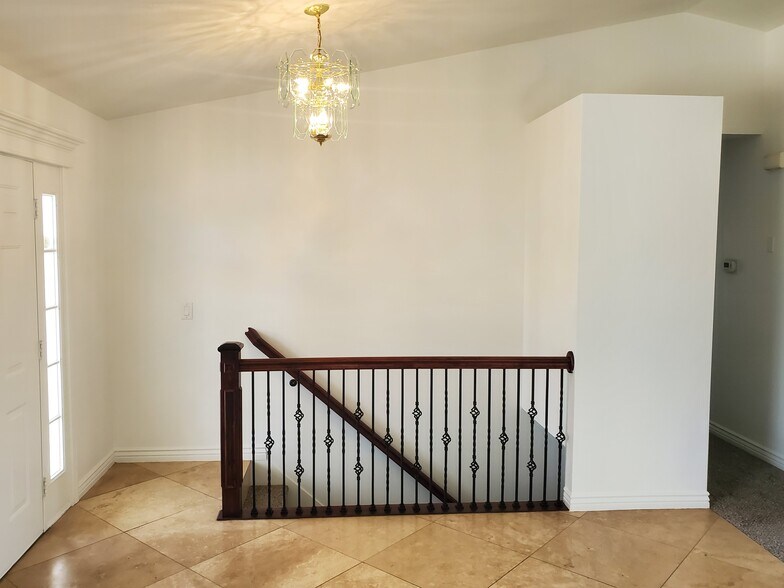 Building Photo - 4785 W Dorilee Dr