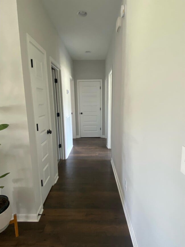 Building Photo - 9183 Helena Dr