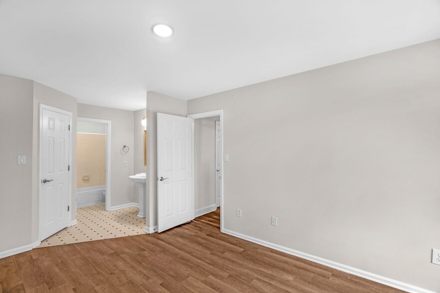 Building Photo - 2508 Cranbrook Ln