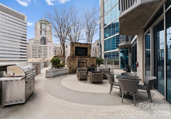 Building Photo - 210 N Church St