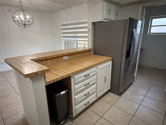 Building Photo - 8401 SW 107th Ave