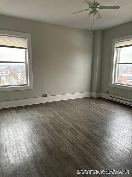 Primary Photo - 50 Franklin St