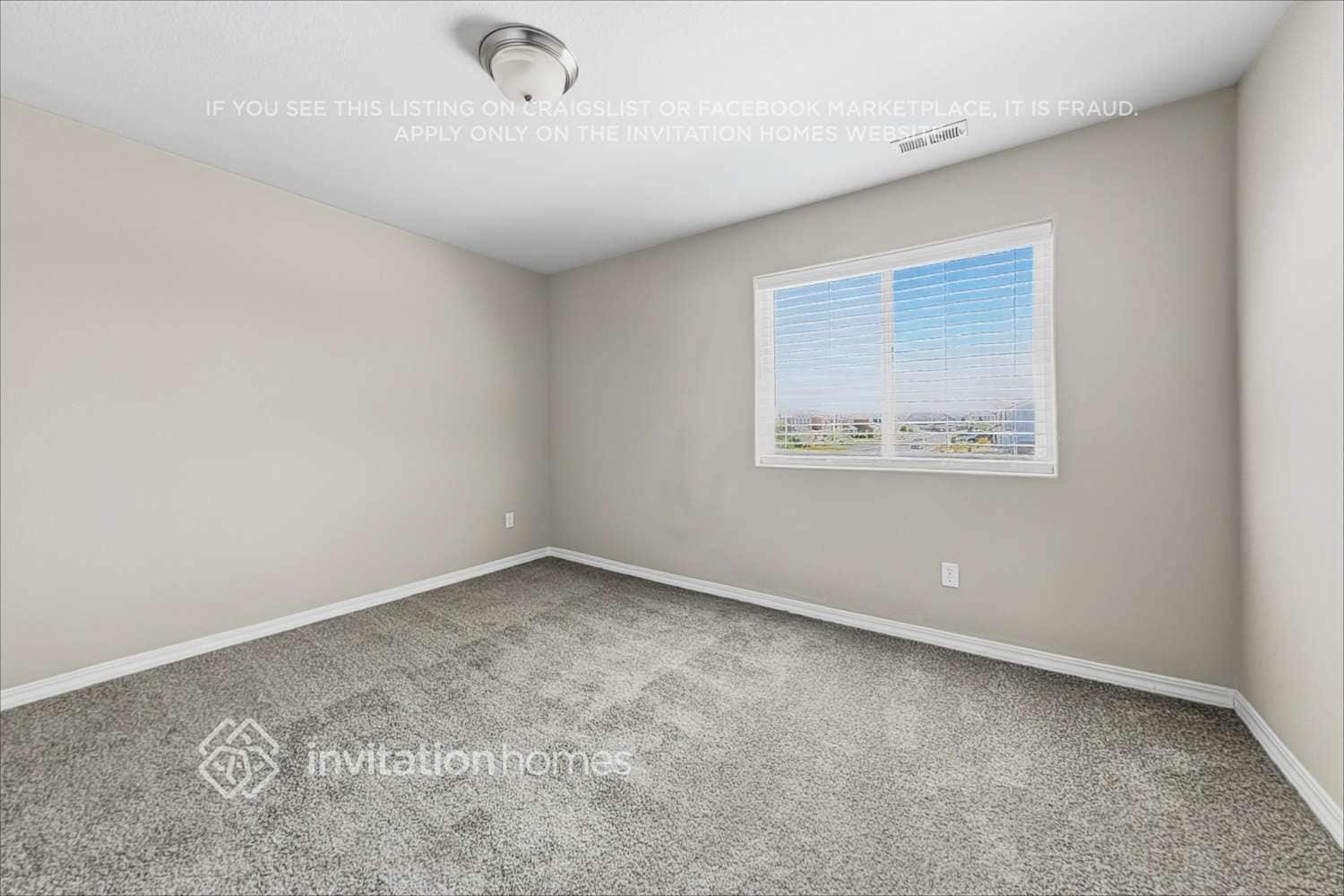 Building Photo - 3614 Saguaro Cir