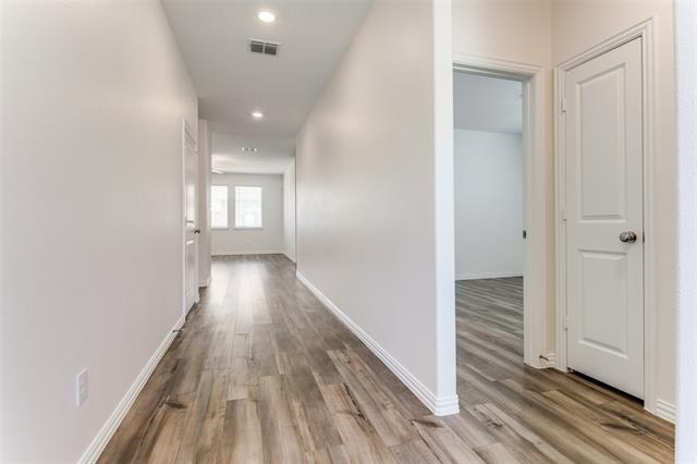 Building Photo - 1207 Mesquite Ln