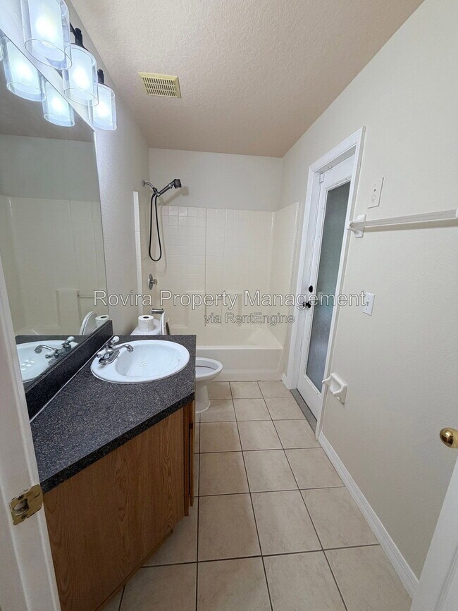 Building Photo - 175 Ridgebrook Ct