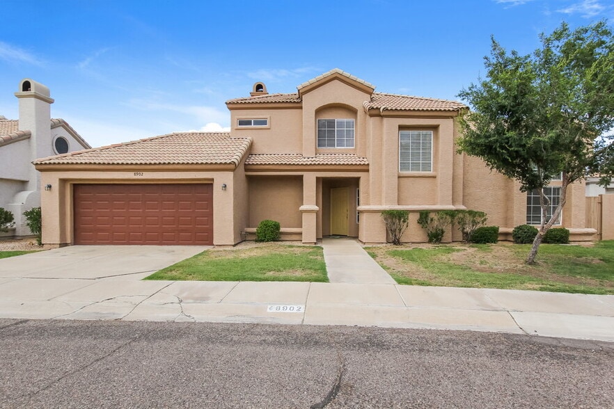 Primary Photo - 8902 W Caribbean Ln