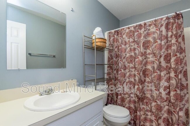 Building Photo - 4721 Plum Blossum Dr