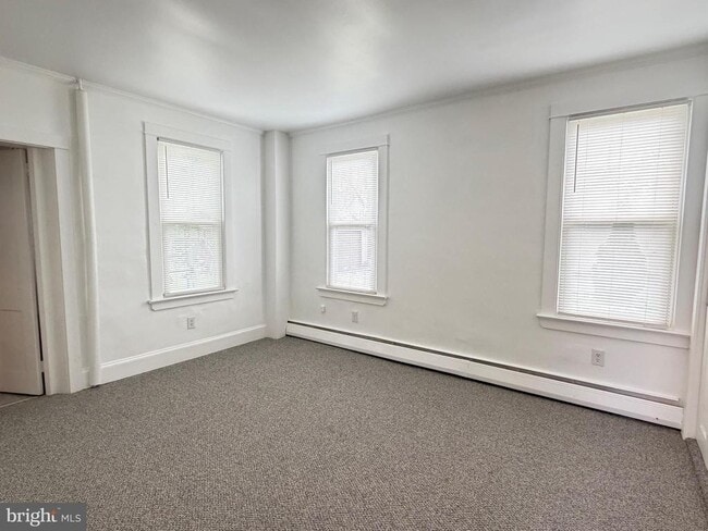 Building Photo - 1087 Buttonwood Ave