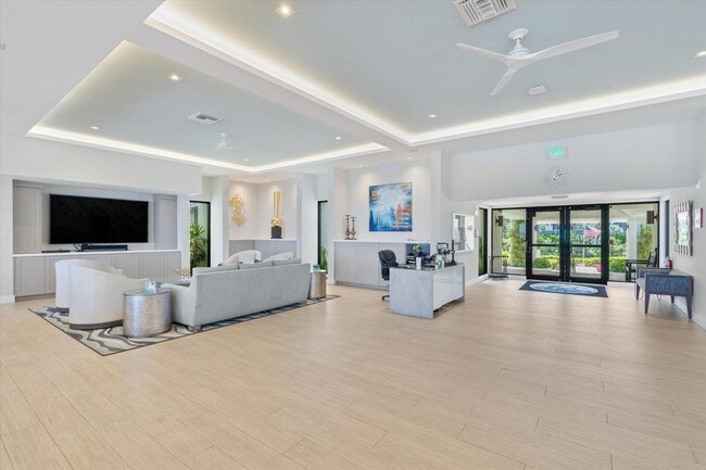 Building Photo - 3420 S Ocean Blvd