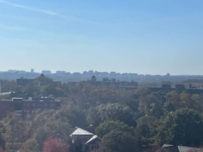 Building Photo - Cleveland Park with views