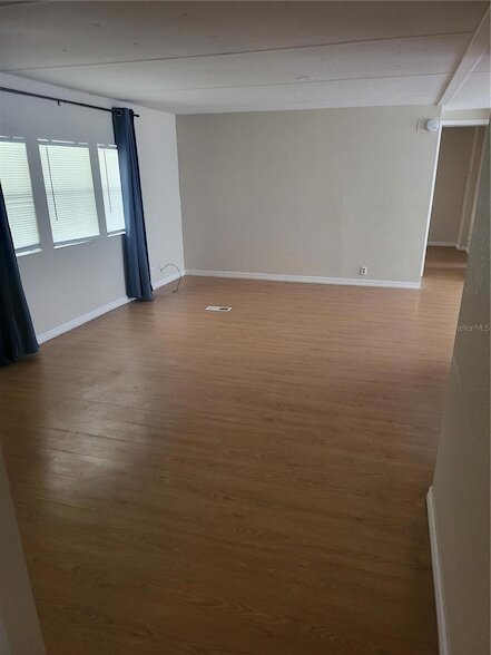 Building Photo - 1634 Dolphin Dr