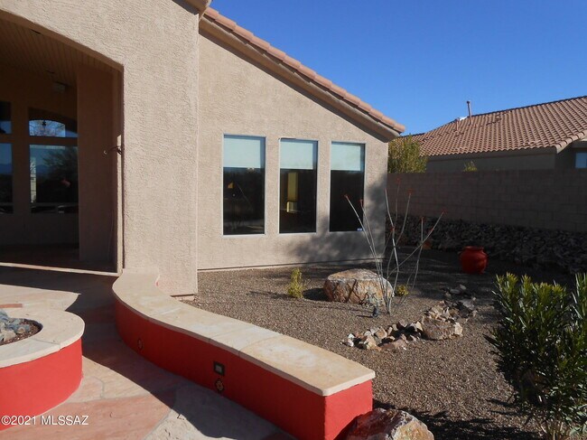 Building Photo - 14048 E Fairway Bluff Ct