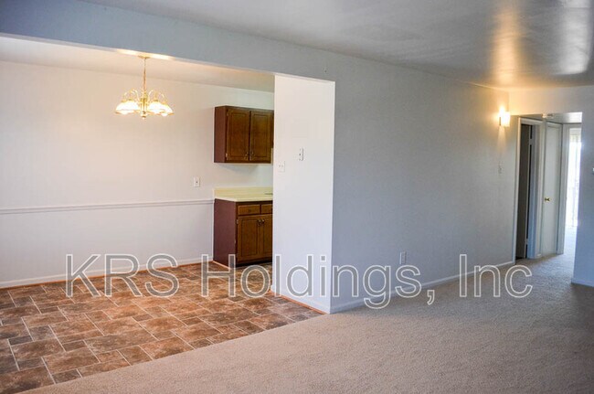 Building Photo - 7746 Colonial Point Ln