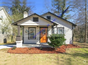 Building Photo - ! MOVE IN SPECIAL: 1 MONTH RENT FREE and A...