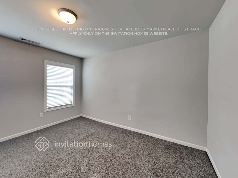 Building Photo - 701 Alder Grv Trce