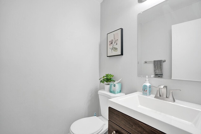 Building Photo - 9841 NW 9th Ct