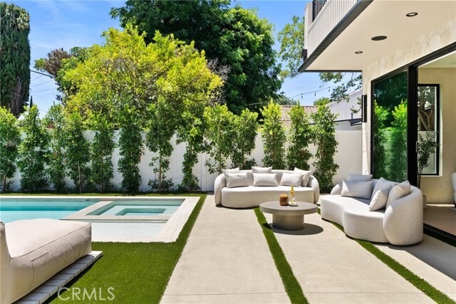 Building Photo - 14738 Otsego St