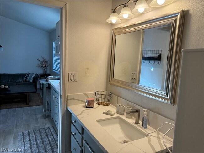 Building Photo - 2749 Canarsy Ct