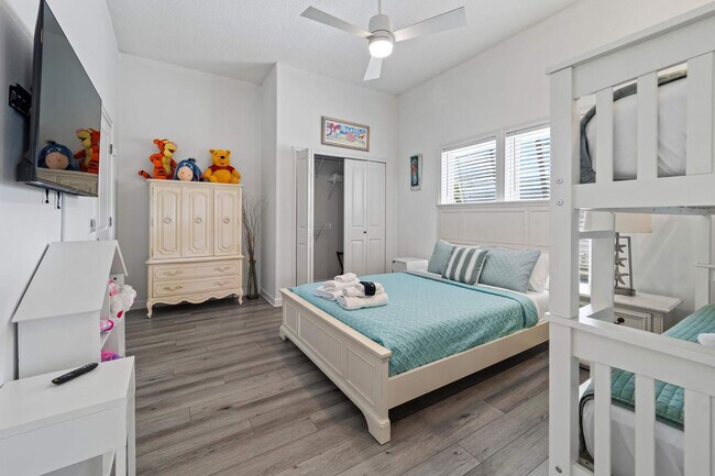 Building Photo - 42 Moody Dr