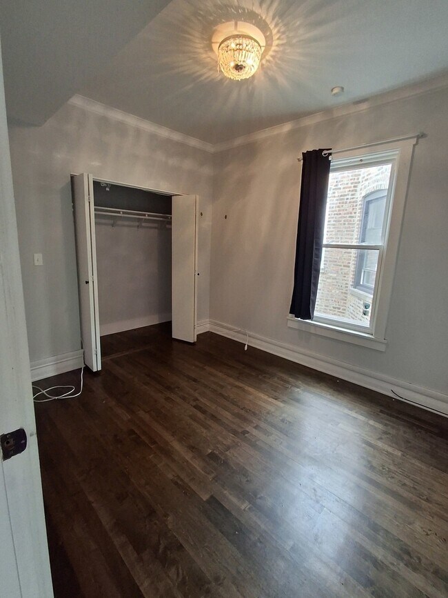 Building Photo - 2641 W Altgeld St