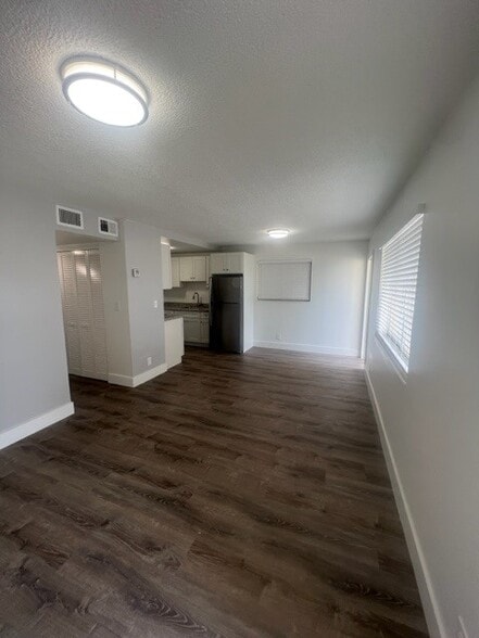 Building Photo - Arthur St Apts LLC